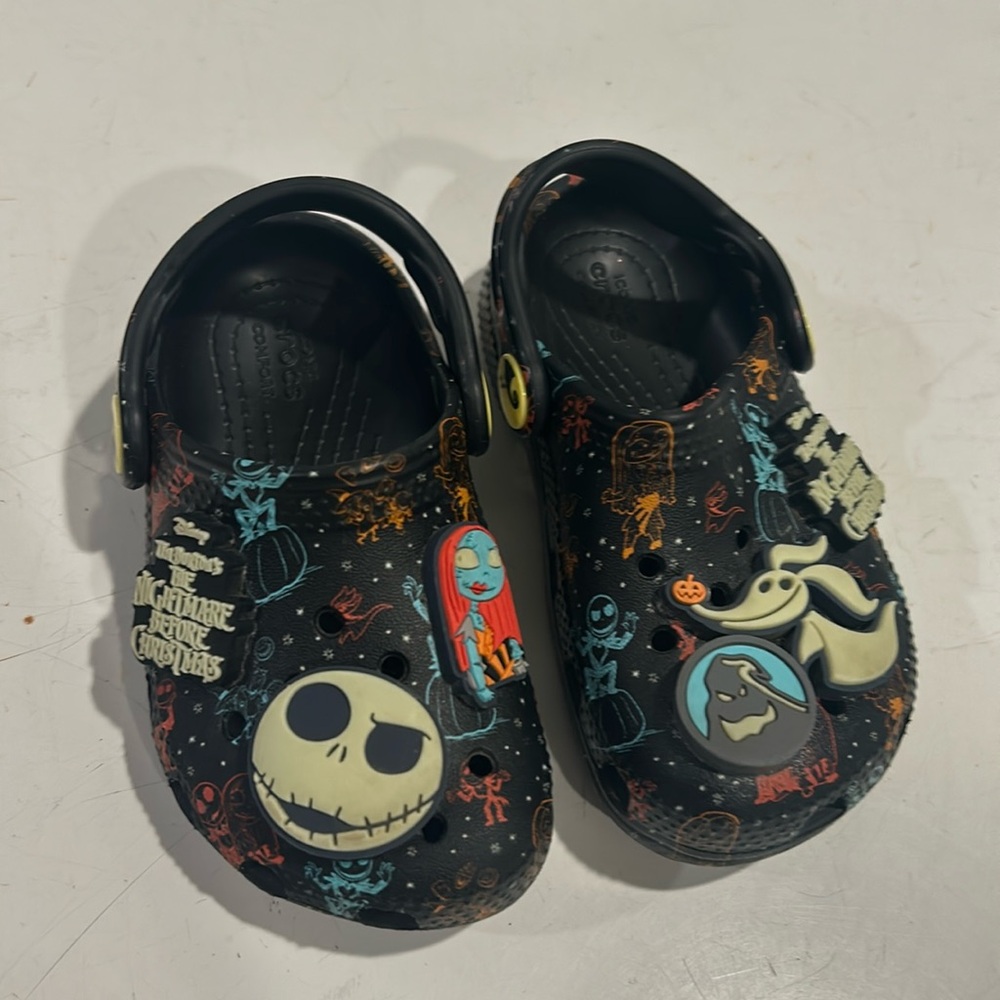 Nightmare before Christmas glow in the dark crocs. Worn once. Size 7C